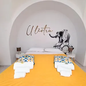 U Liotru , Catania Italia